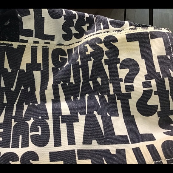 Guess Signature Canvas Tote Large - Picture 6 of 13